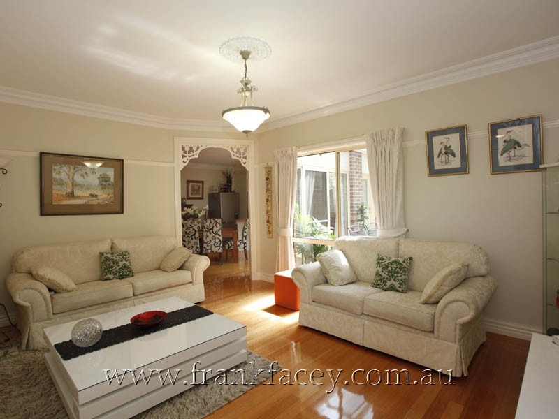 3/183 High Street, Berwick VIC 3806