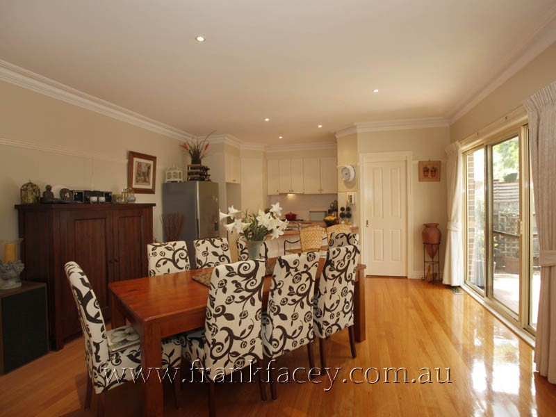 3/183 High Street, Berwick VIC 3806