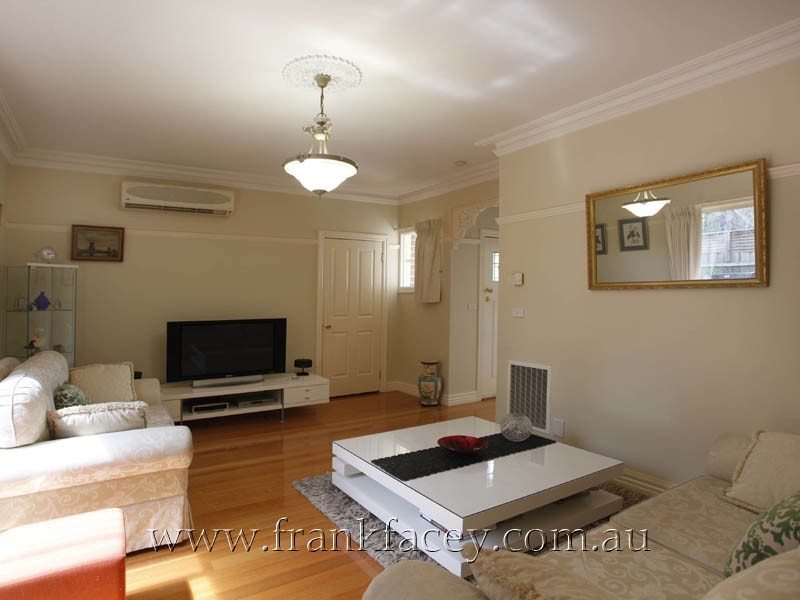 3/183 High Street, Berwick VIC 3806