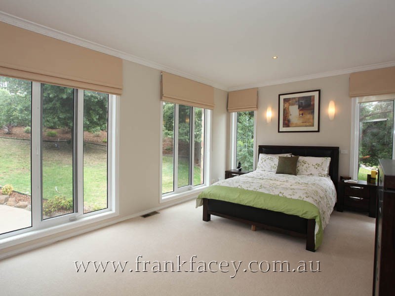 6 Valley Drive, Beaconsfield Upper VIC 3808