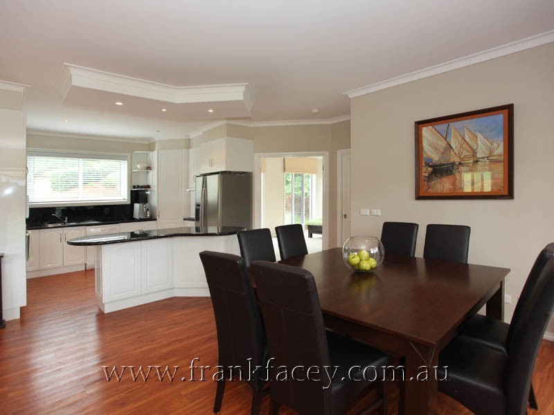 6 Valley Drive, Beaconsfield Upper VIC 3808
