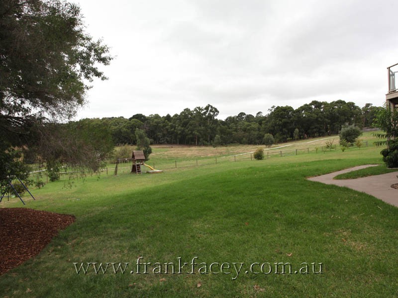 6 Valley Drive, Beaconsfield Upper VIC 3808