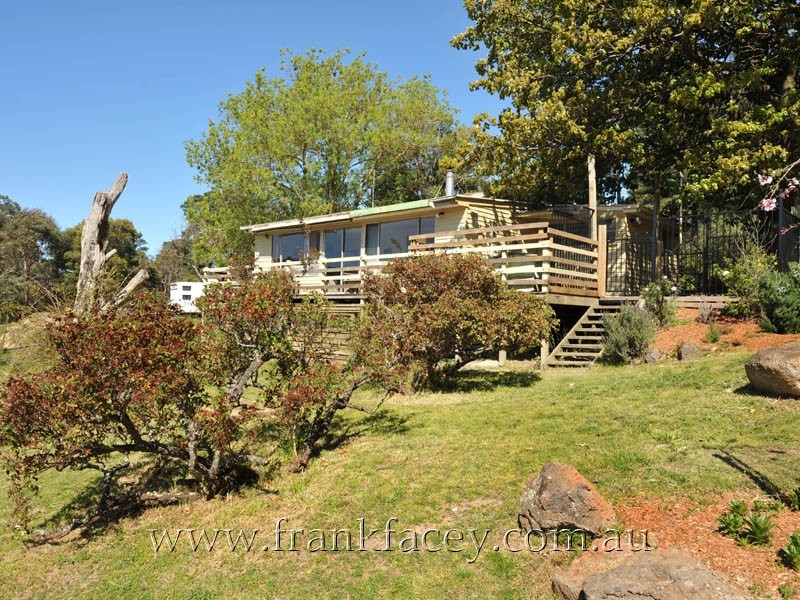 275 O’Neil Road, Beaconsfield VIC 3807