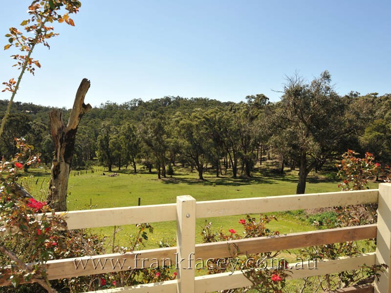 275 O’Neil Road, Beaconsfield VIC 3807