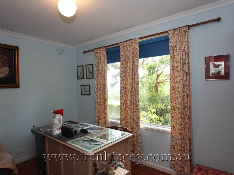 25 Aura Vale Road, Menzies Creek VIC 3159