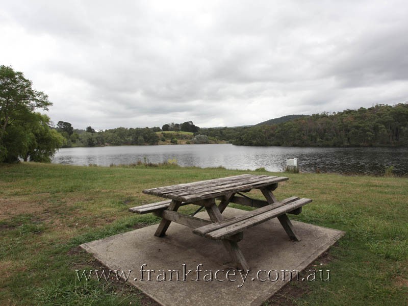 25 Aura Vale Road, Menzies Creek VIC 3159