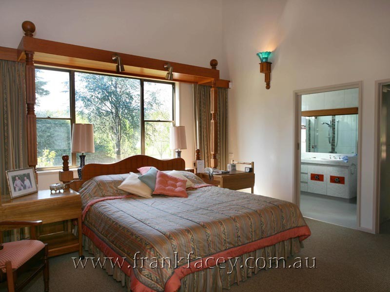 40 Larmour Road, Officer VIC 3809