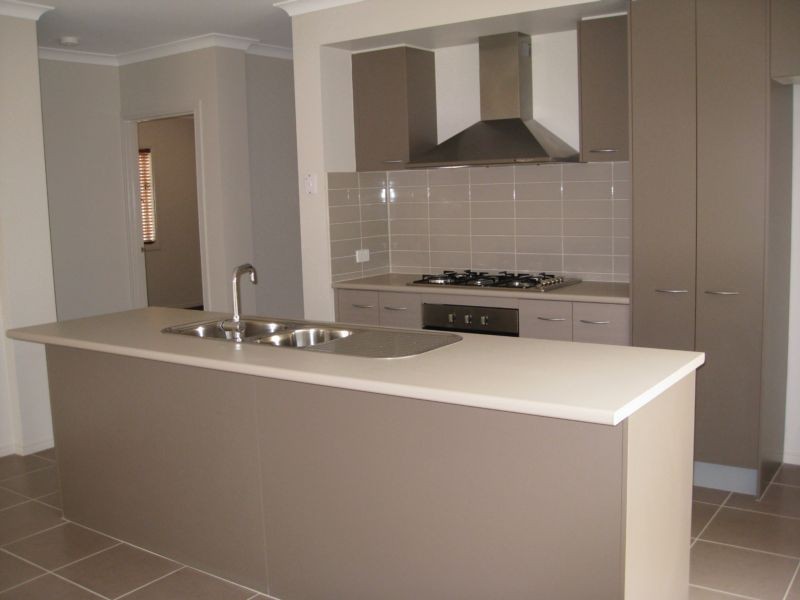 3 Sabel Drive, Cranbourne North VIC 3977