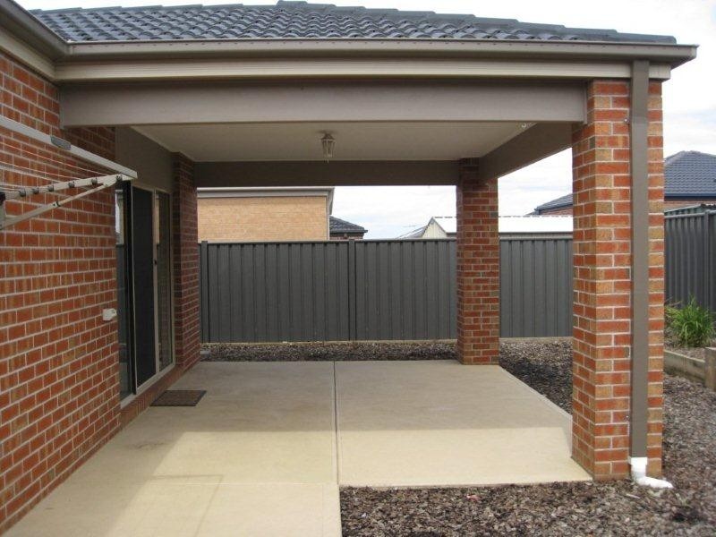 3 Sabel Drive, Cranbourne North VIC 3977