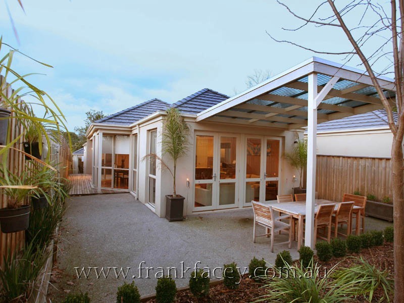 12 Peel Street, Berwick VIC 3806