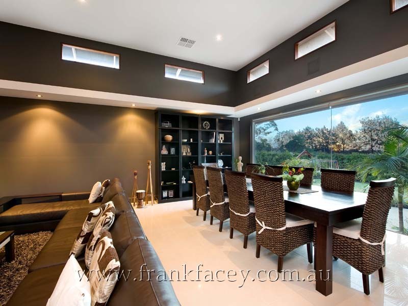 68 Harkaway Road, Berwick VIC 3806