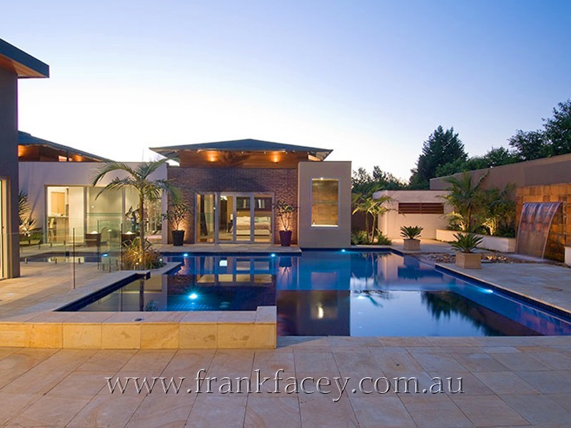 68 Harkaway Road, Berwick VIC 3806