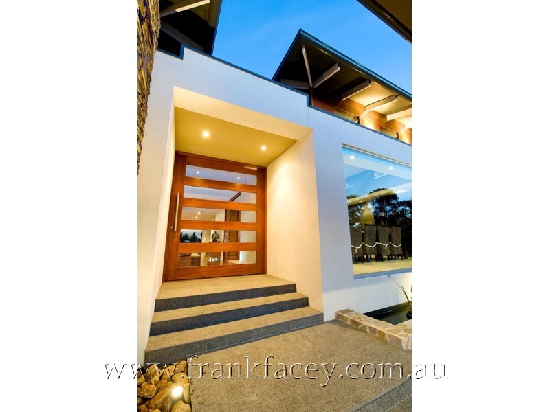 68 Harkaway Road, Berwick VIC 3806