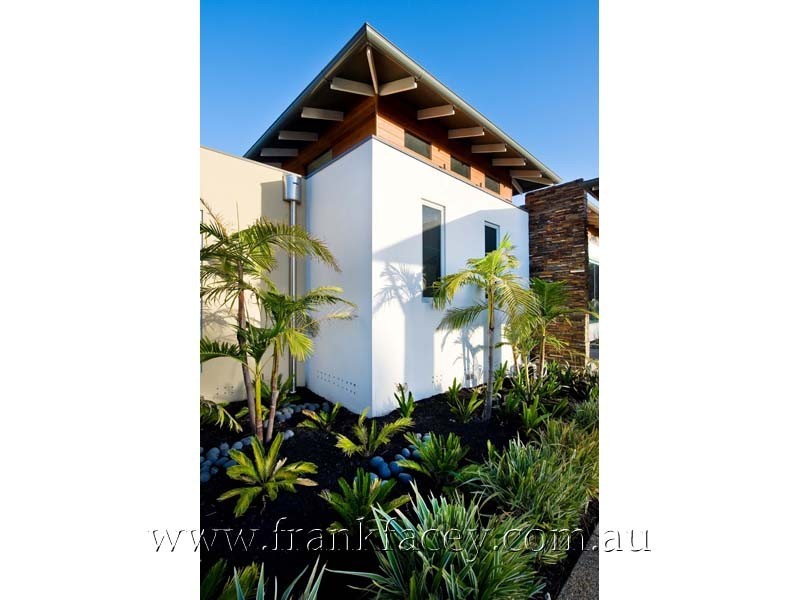 68 Harkaway Road, Berwick VIC 3806