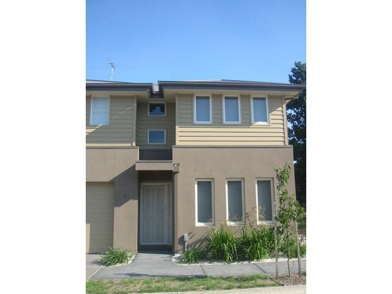 32 Tilbavale Close, Hallam VIC 3803