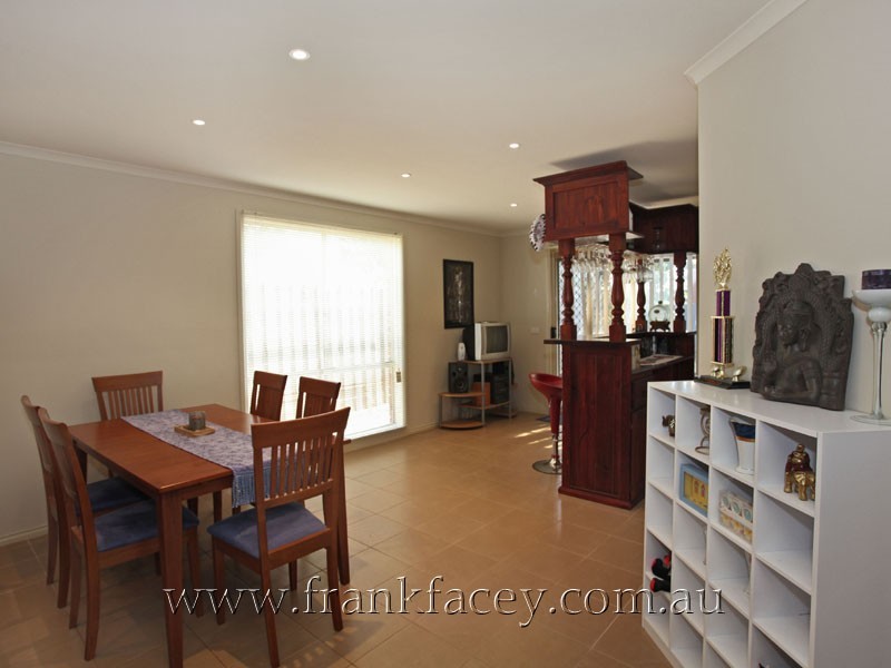 19 Beaconsfield Avenue, Beaconsfield VIC 3807