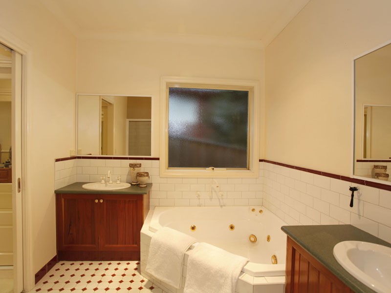 3 Royal Crescent, Beaconsfield VIC 3807