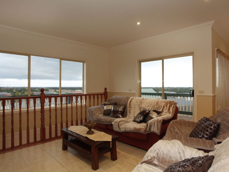 3 Royal Crescent, Beaconsfield VIC 3807