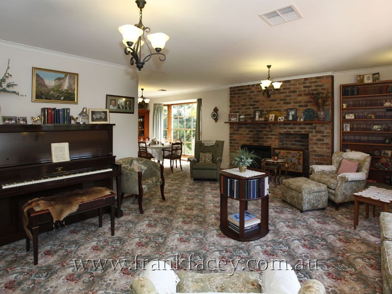 53 Howell Drive, Berwick VIC 3806