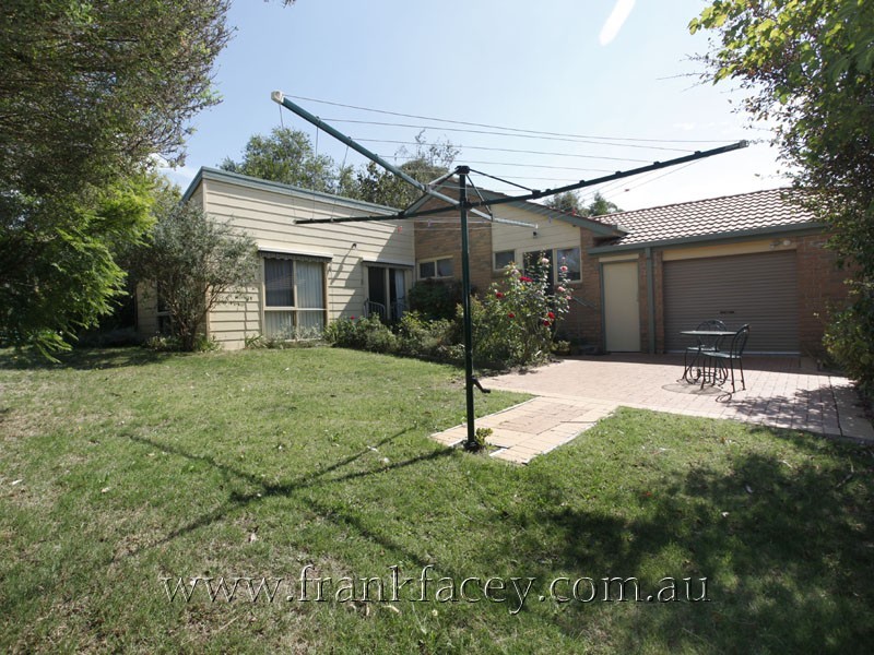 53 Howell Drive, Berwick VIC 3806