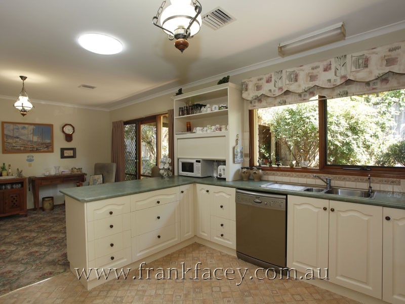 53 Howell Drive, Berwick VIC 3806