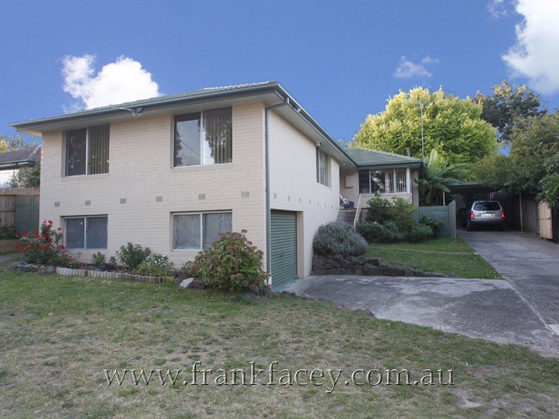 5 Fritzlaff Court, Berwick VIC 3806