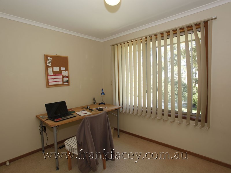 5 Fritzlaff Court, Berwick VIC 3806