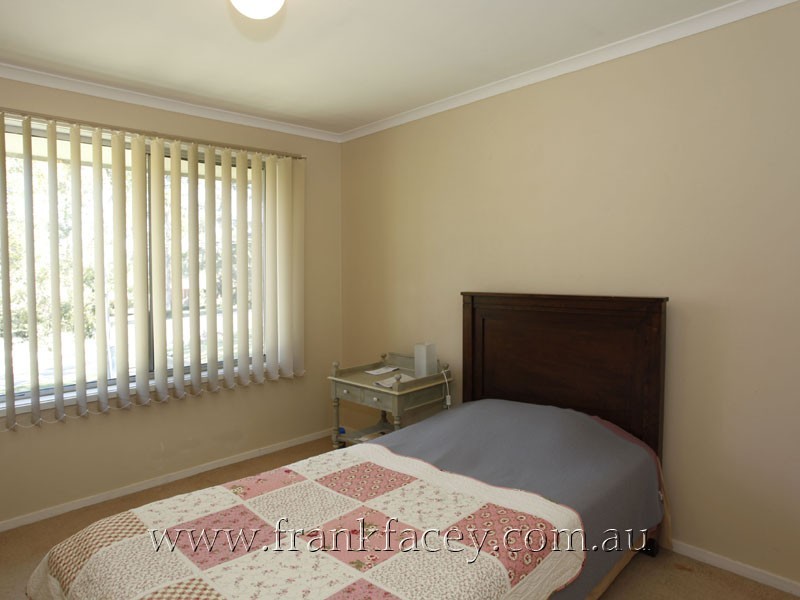 5 Fritzlaff Court, Berwick VIC 3806