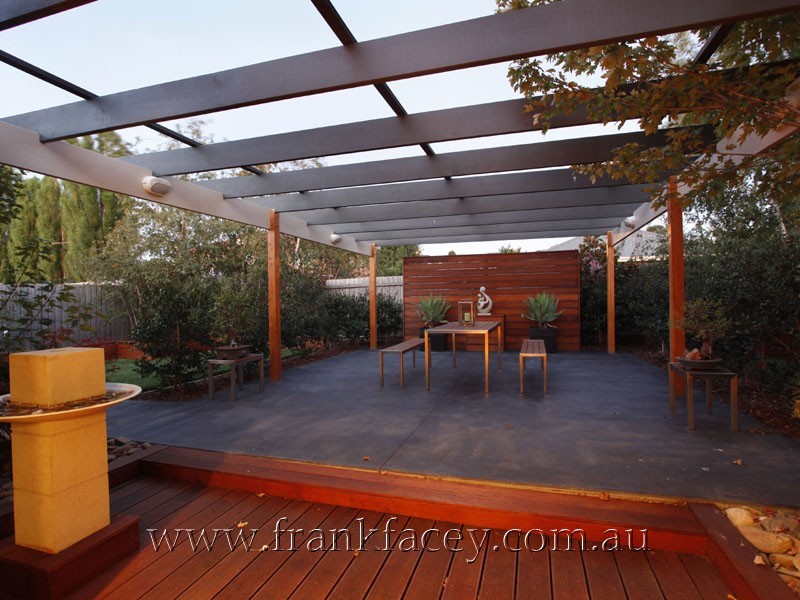 9 Sherman Court, Berwick VIC 3806