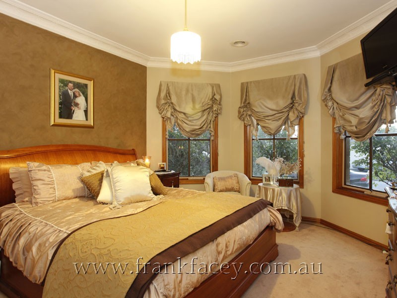 9 Sherman Court, Berwick VIC 3806