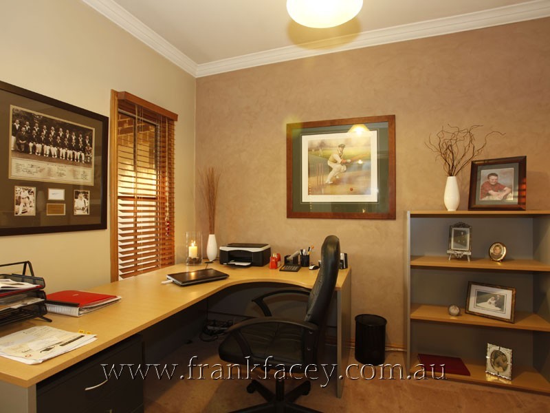 9 Sherman Court, Berwick VIC 3806