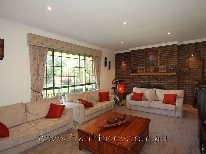 4 Alfred Close, Narre Warren North VIC 3804
