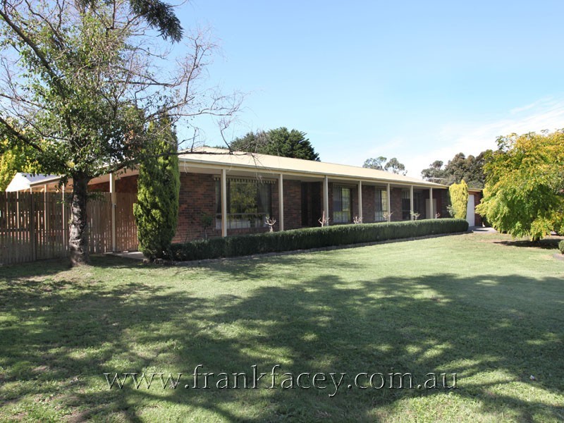 4 Alfred Close, Narre Warren North VIC 3804
