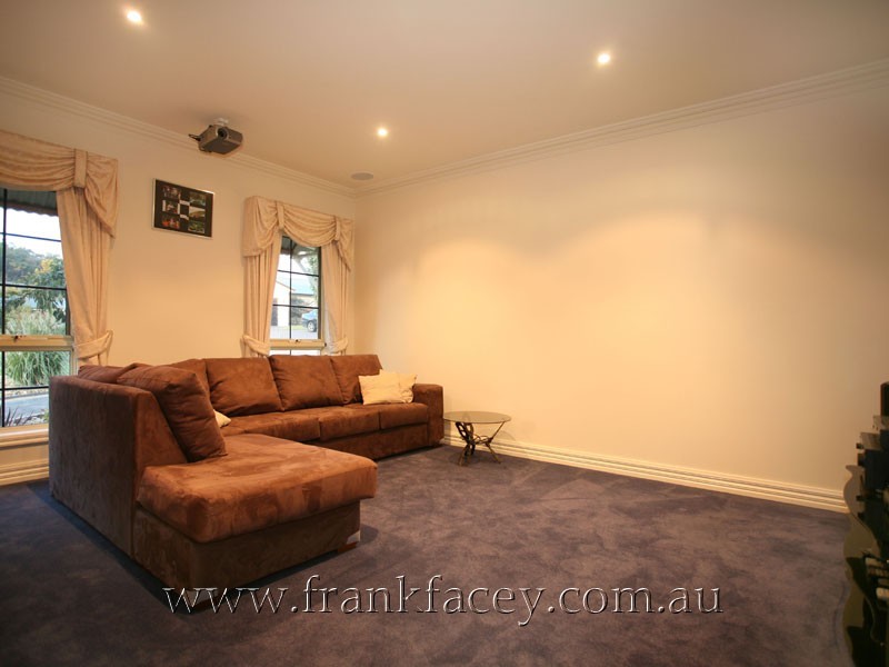 5 Diggers Court, Beaconsfield VIC 3807