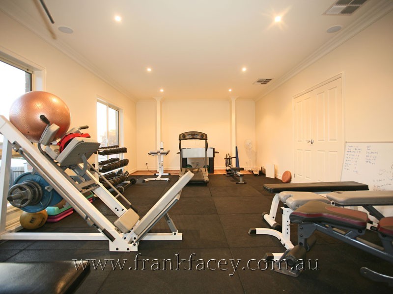 5 Diggers Court, Beaconsfield VIC 3807