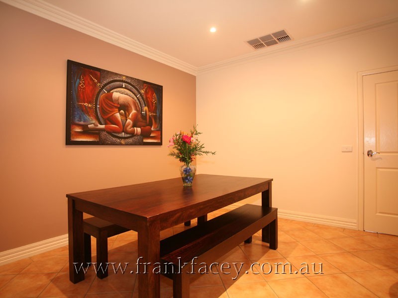 5 Diggers Court, Beaconsfield VIC 3807