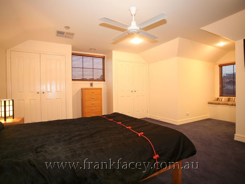 5 Diggers Court, Beaconsfield VIC 3807