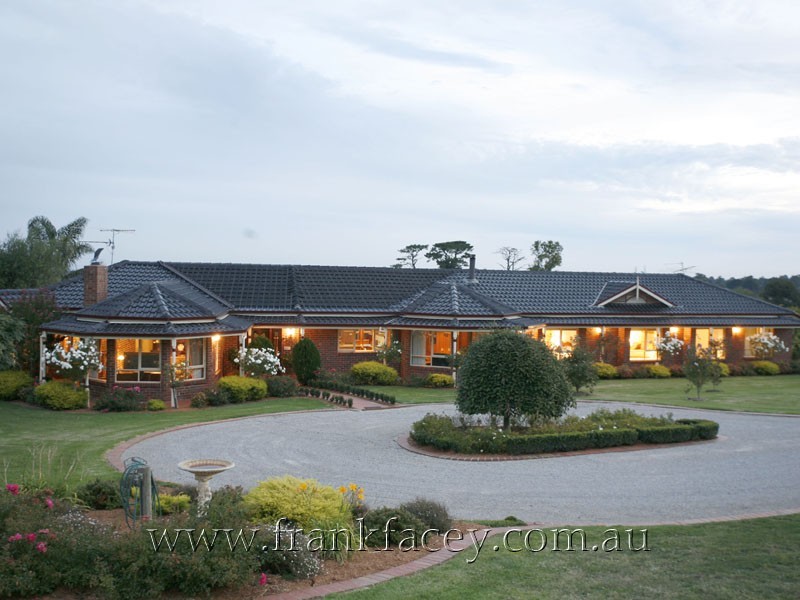 10 Farm Lane, Berwick VIC 3806