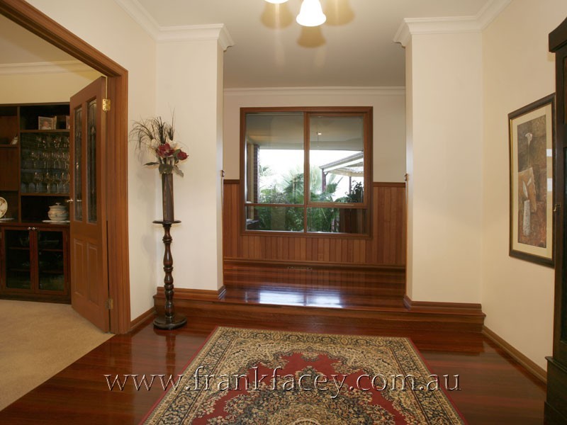 10 Farm Lane, Berwick VIC 3806