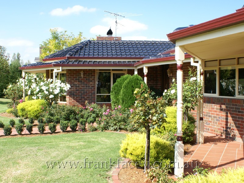 10 Farm Lane, Berwick VIC 3806