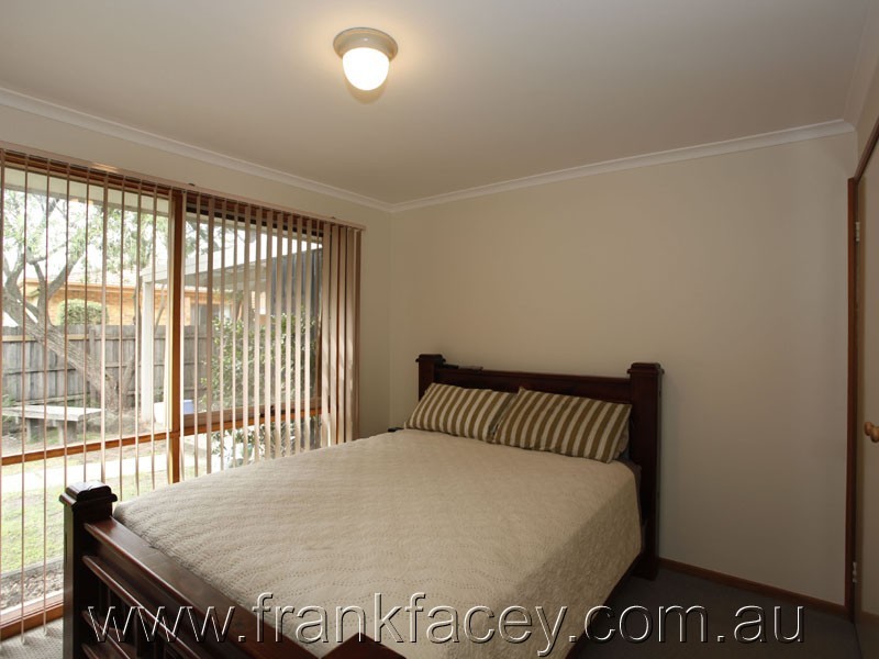 24 Willslie Crescent, Berwick VIC 3806