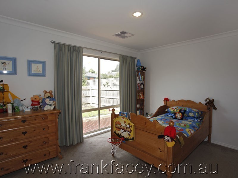 9 Castle Court, Beaconsfield VIC 3807