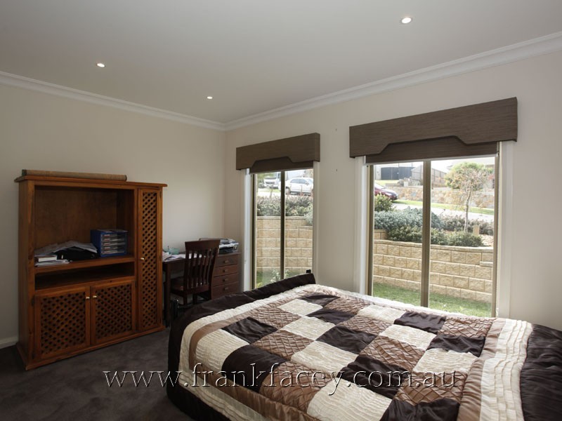 4 Halifax Drive, Berwick VIC 3806