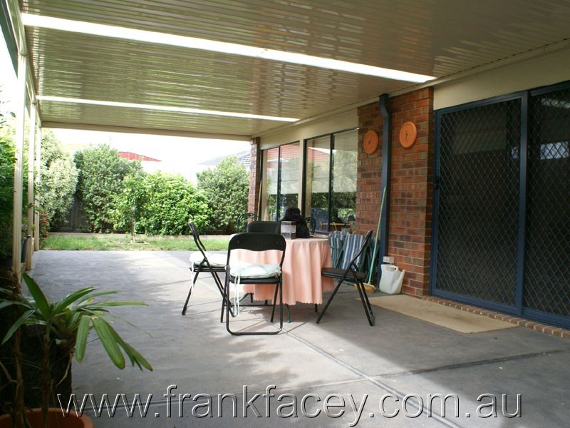 6 Drovers Retreat, Narre Warren South VIC 3805