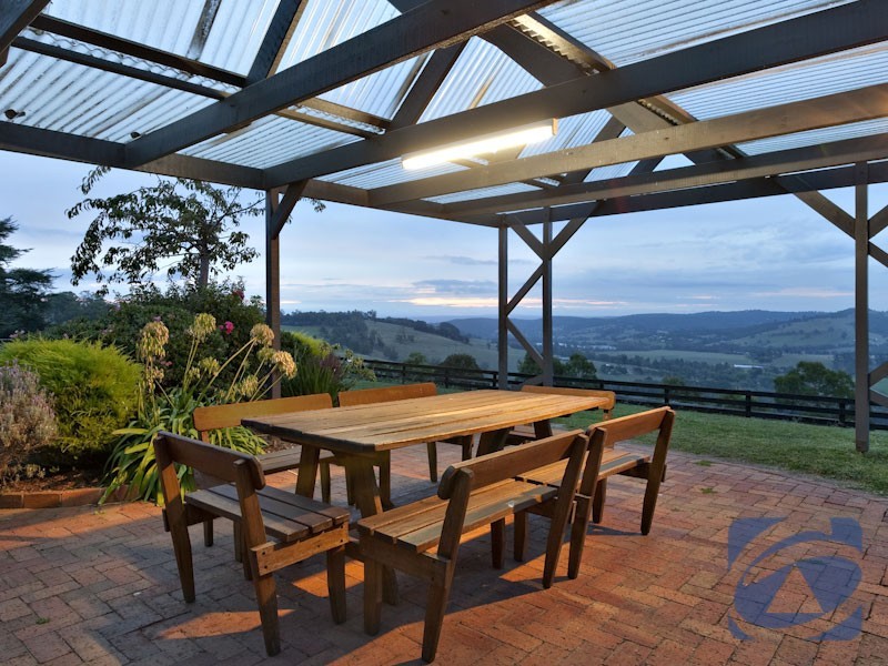 195 Huxtable Rd, Pakenham Upper VIC 3810