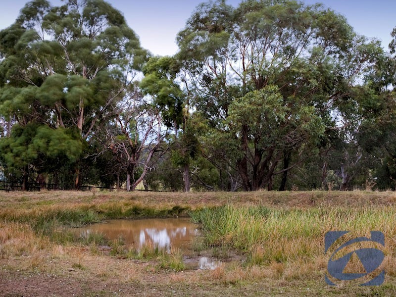 195 Huxtable Rd, Pakenham Upper VIC 3810