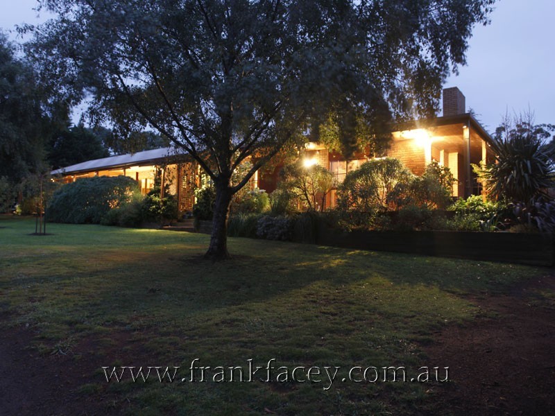 240 Huxtable Rd, Pakenham Upper VIC 3810