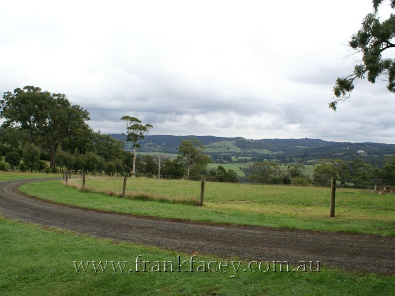 240 Huxtable Rd, Pakenham Upper VIC 3810