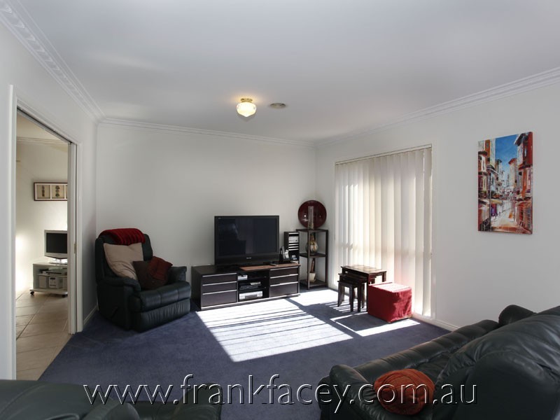 1/20 Inglis Road, Berwick VIC 3806