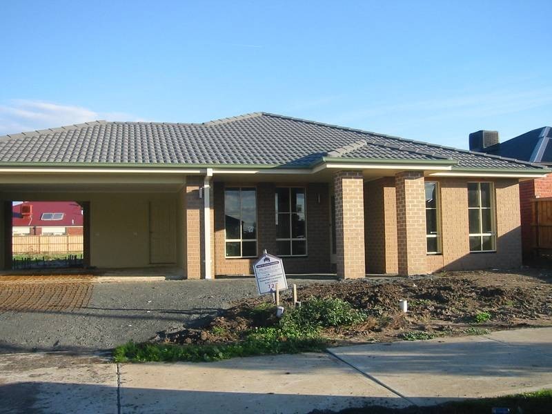 Lot 725, 53 Thunderbolt Drive, Cranbourne East VIC 3977